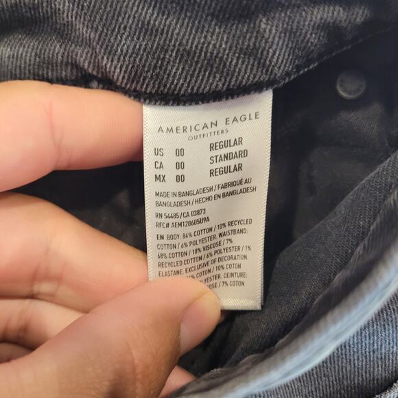 American Eagle Highest Rise 90s Boyfriend Jeans Womens 0 Distressed Black Denim - Picture 9 of 10